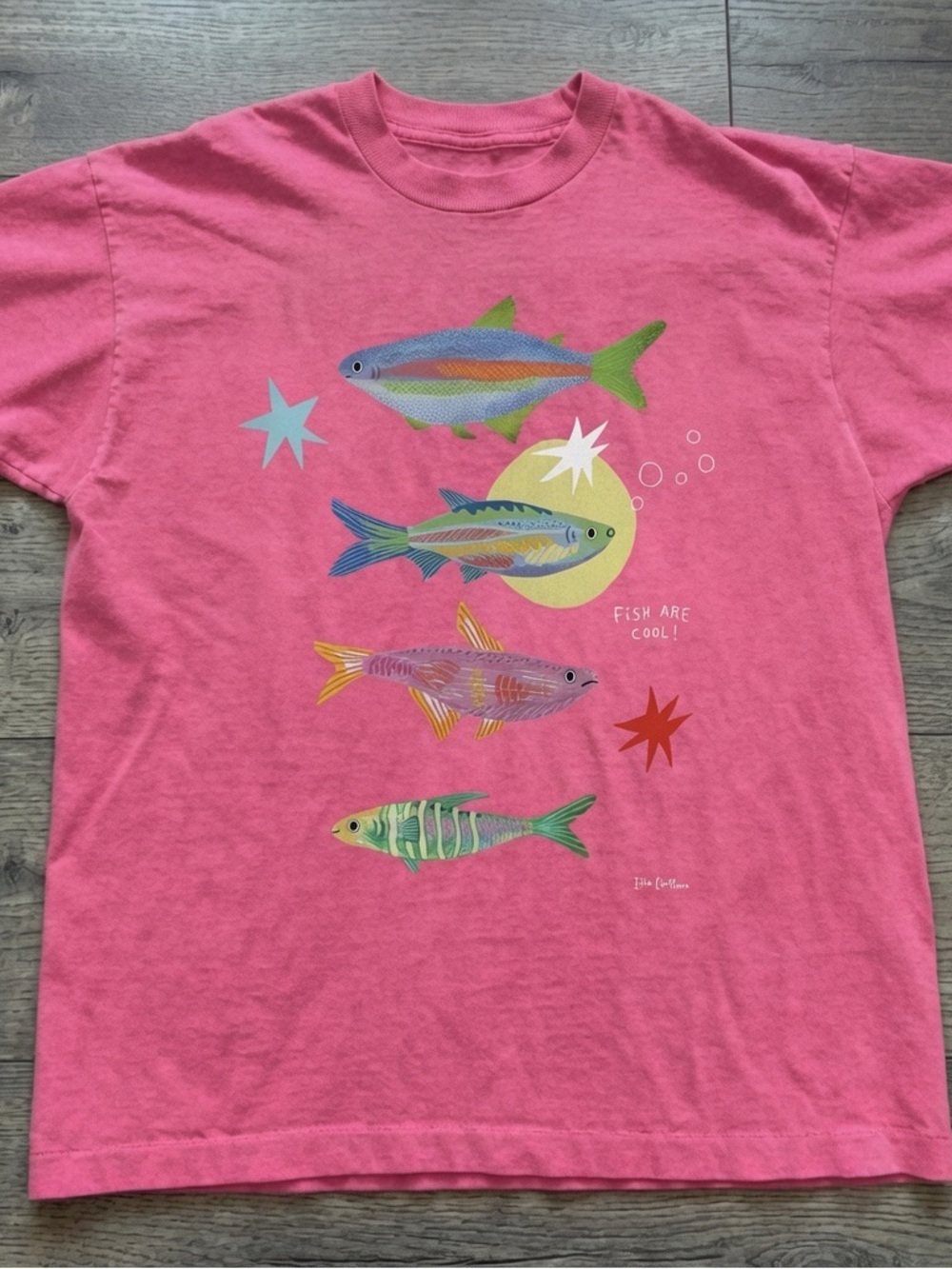 Fish Are Cool! Pink Graphic Tee - Pets Fish